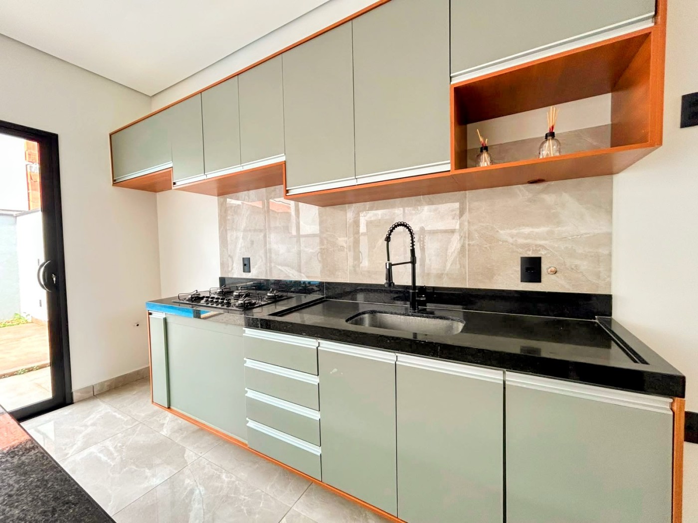 Casa à venda com 4 quartos, 3 suítes, 2 vagas e 205m² no Vila Monte Alegre, Paulínia (SP) — foto 5 de 16