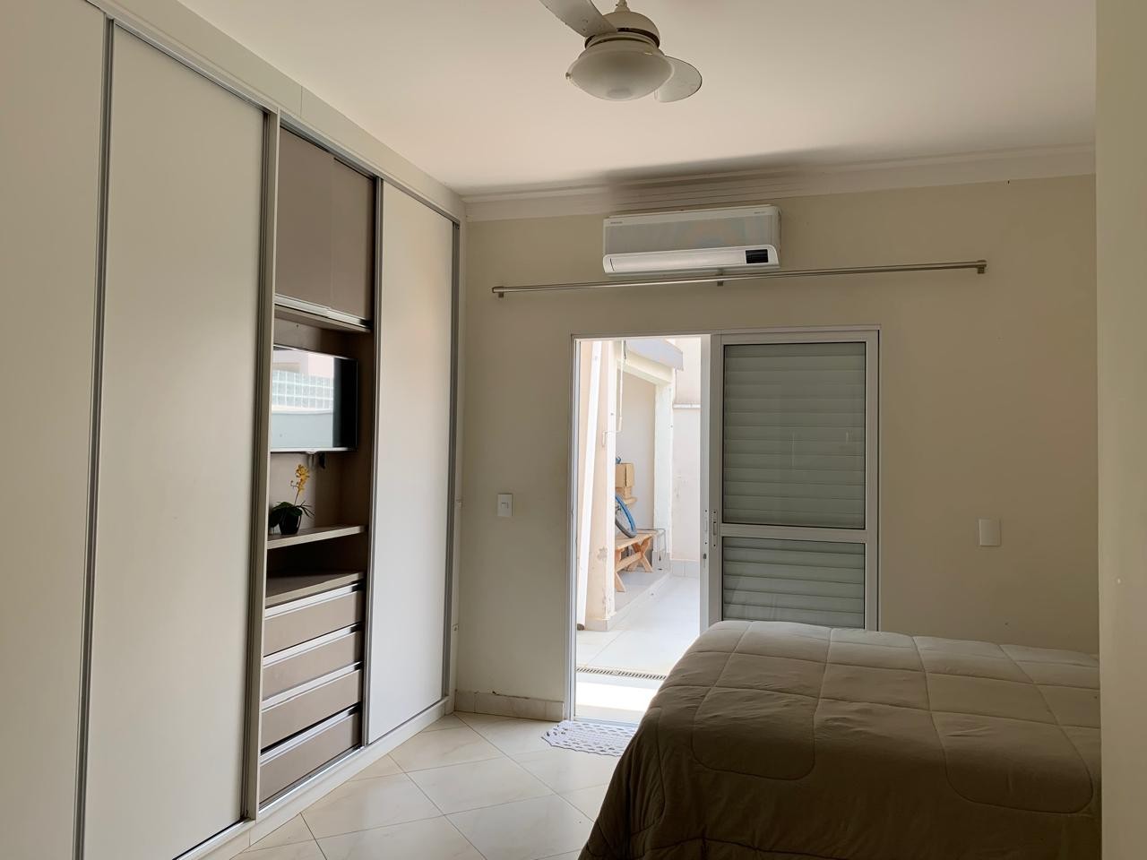 Casa à venda com 3 quartos, 1 suíte, 4 vagas e 153m² no João Aranha, Paulínia (SP) — foto 12 de 17