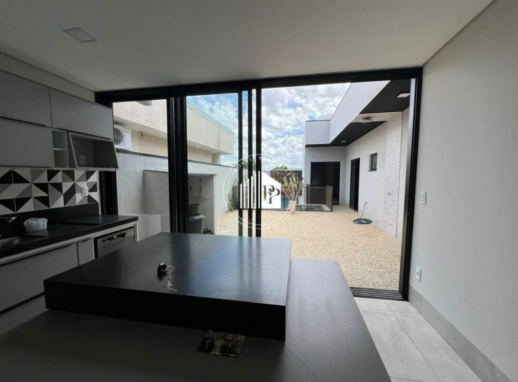 Casa à venda com 3 quartos, 1 suíte, 4 vagas e 180m² no João Aranha, Paulínia (SP) — foto 3 de 18
