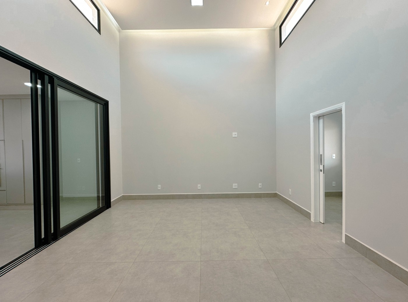 Casa à venda com 3 quartos, 3 suítes, 2 vagas e 212m² no Parque Brasil 500, Paulínia (SP) — foto 4 de 23