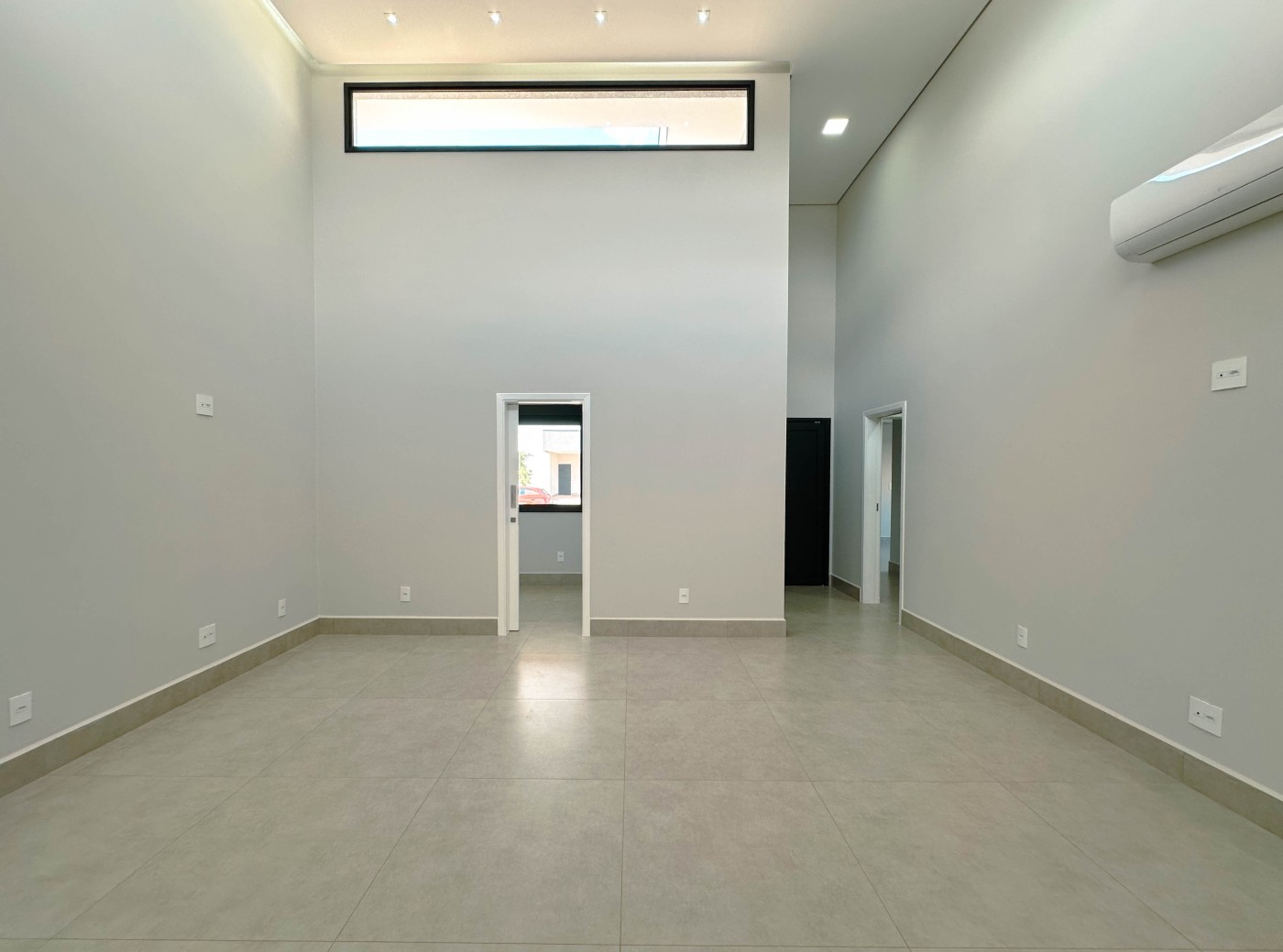 Casa à venda com 3 quartos, 3 suítes, 2 vagas e 212m² no Parque Brasil 500, Paulínia (SP) — foto 3 de 23