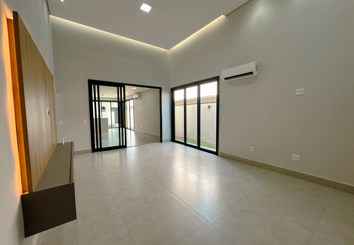 Casa à venda com 4 quartos, 4 suítes, 2 vagas e 229m² no Parque Brasil 500, Paulínia (SP) — foto 7 de 30
