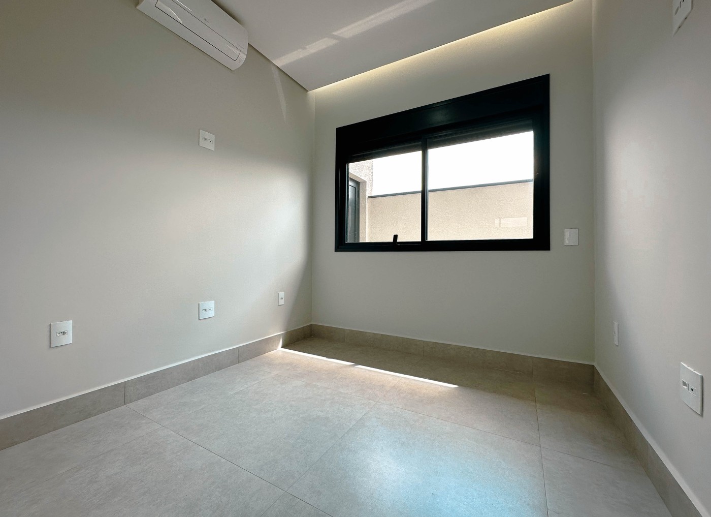 Casa à venda com 4 quartos, 4 suítes, 2 vagas e 229m² no Parque Brasil 500, Paulínia (SP) — foto 16 de 30